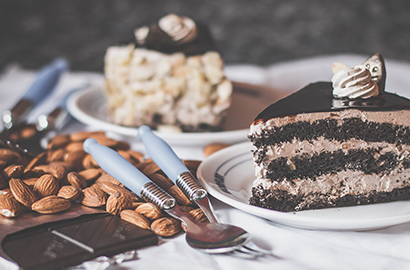 Eating almonds with chocolate may lower cholesterol